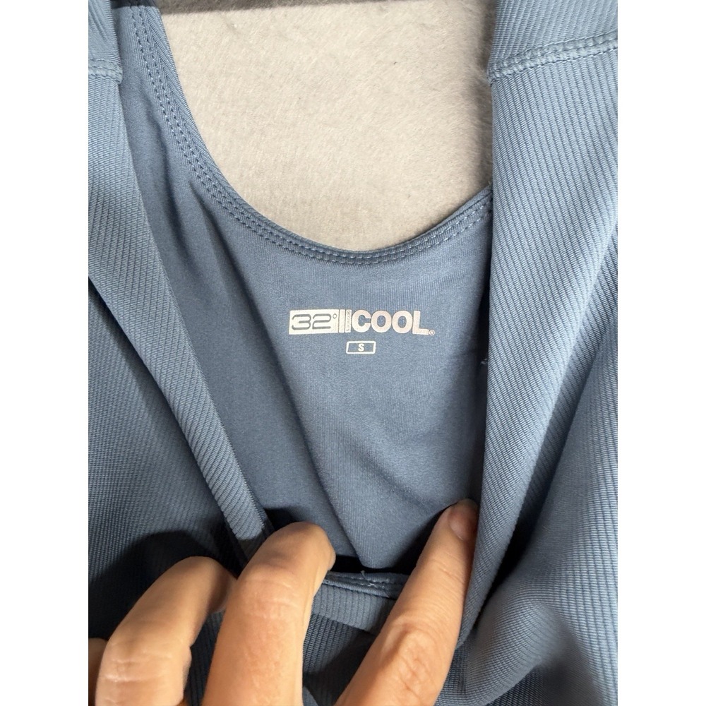 32 Degrees Cool Women's Soft Ribbed Fabric with Built-In-Bra Top Blue Size S - Picture 8 of 8